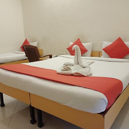 Hotel Wayfare Ширди Экстерьер фото