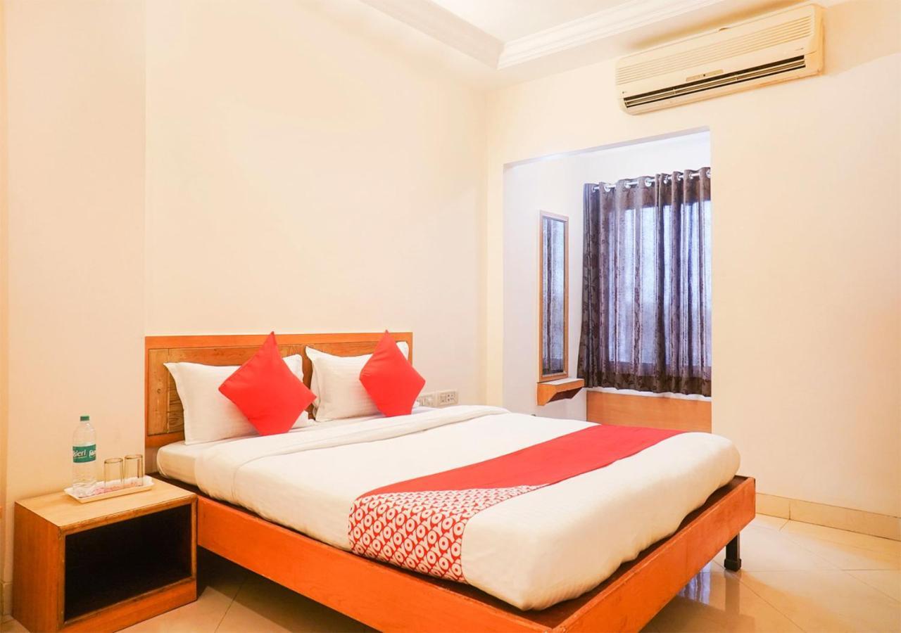 Hotel Wayfare Ширди Экстерьер фото