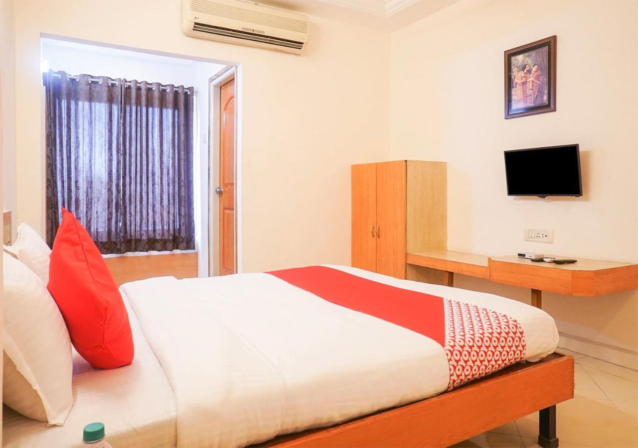 Hotel Wayfare Ширди Экстерьер фото