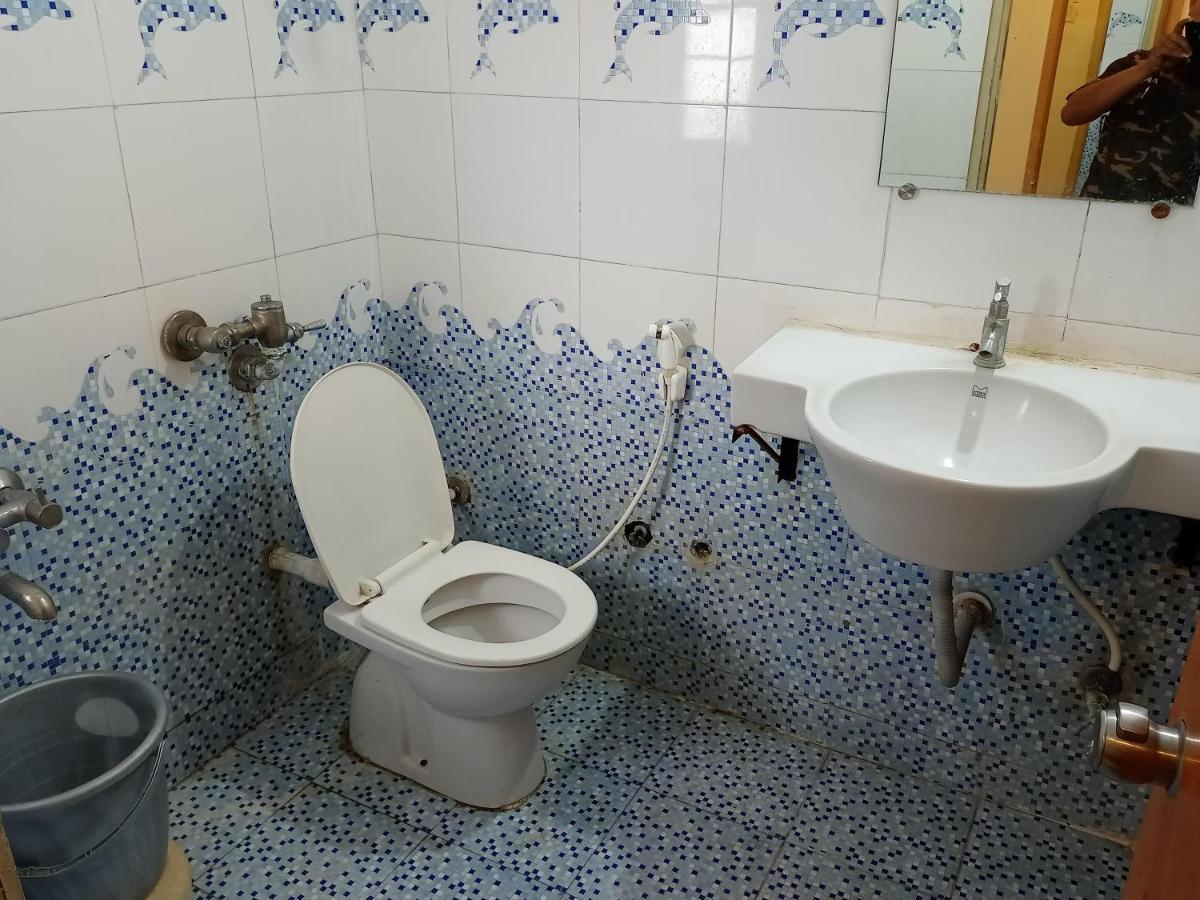 Hotel Wayfare Ширди Экстерьер фото