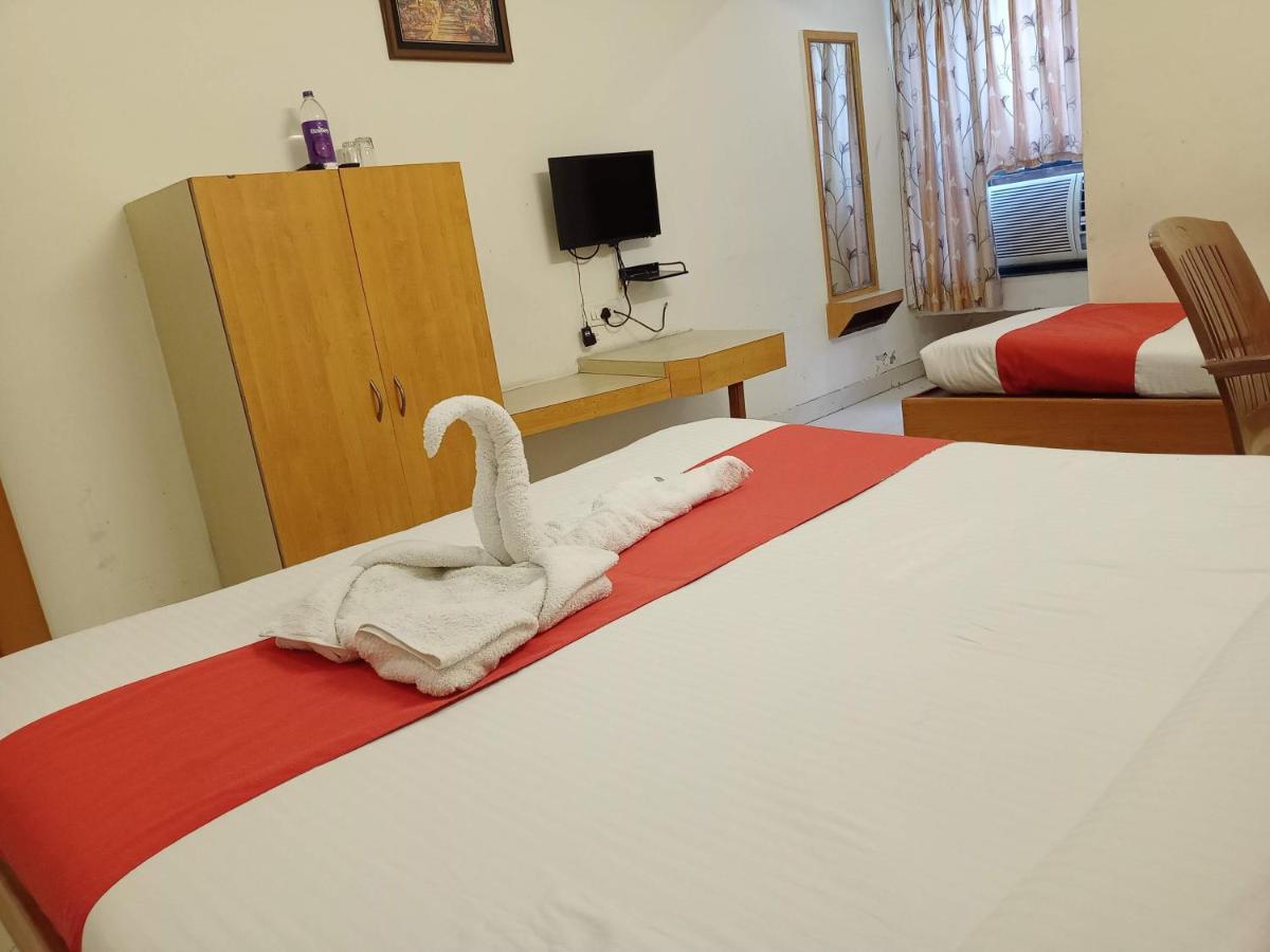 Hotel Wayfare Ширди Экстерьер фото